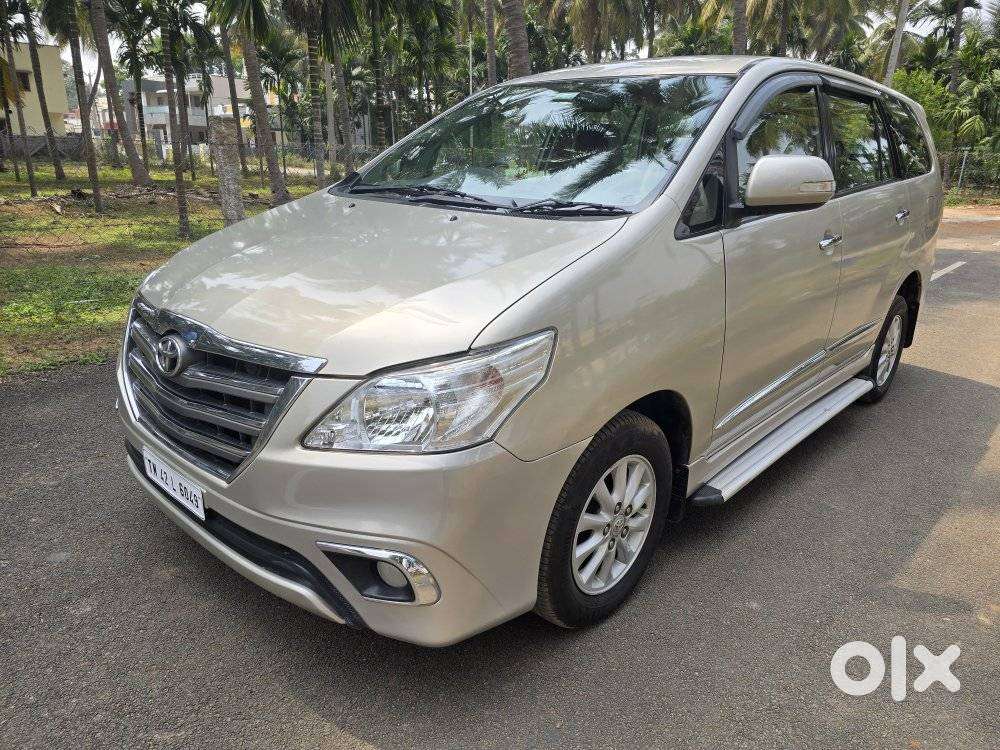 Toyota Innova 2.5 V 8 Str, 2015, Diesel