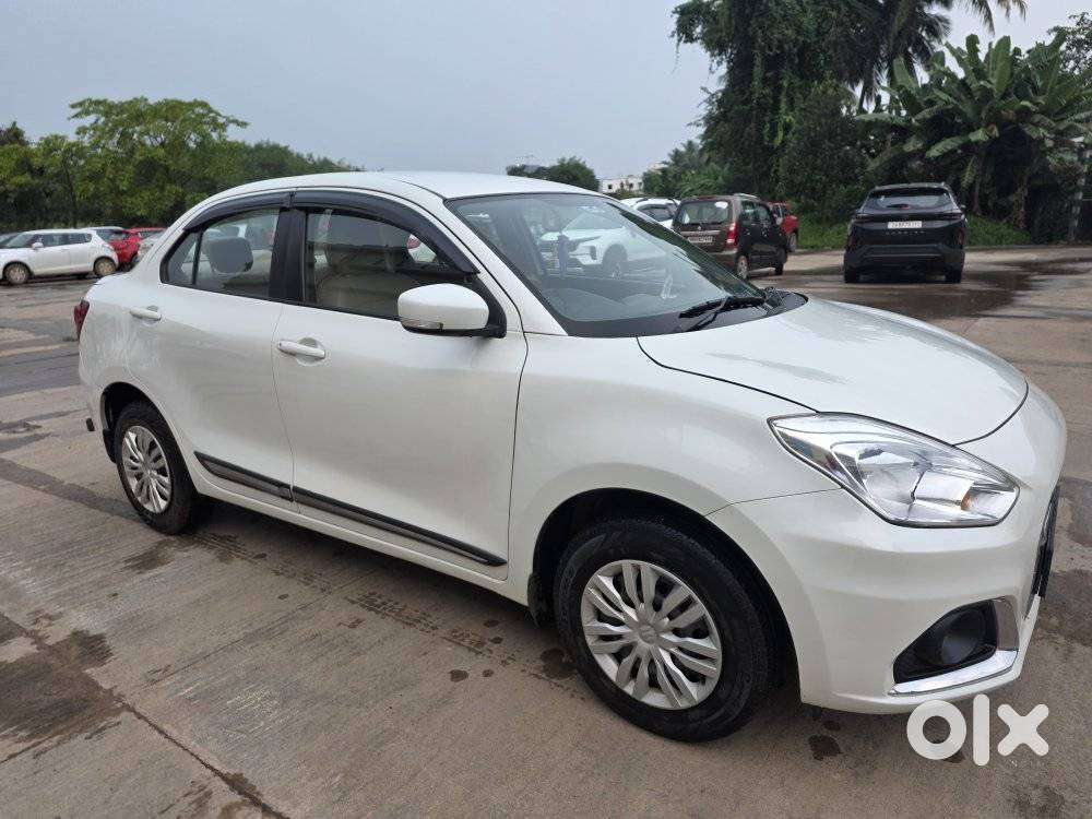 Maruti Suzuki Swift Dzire Vxi Optional, 2025, Petrol