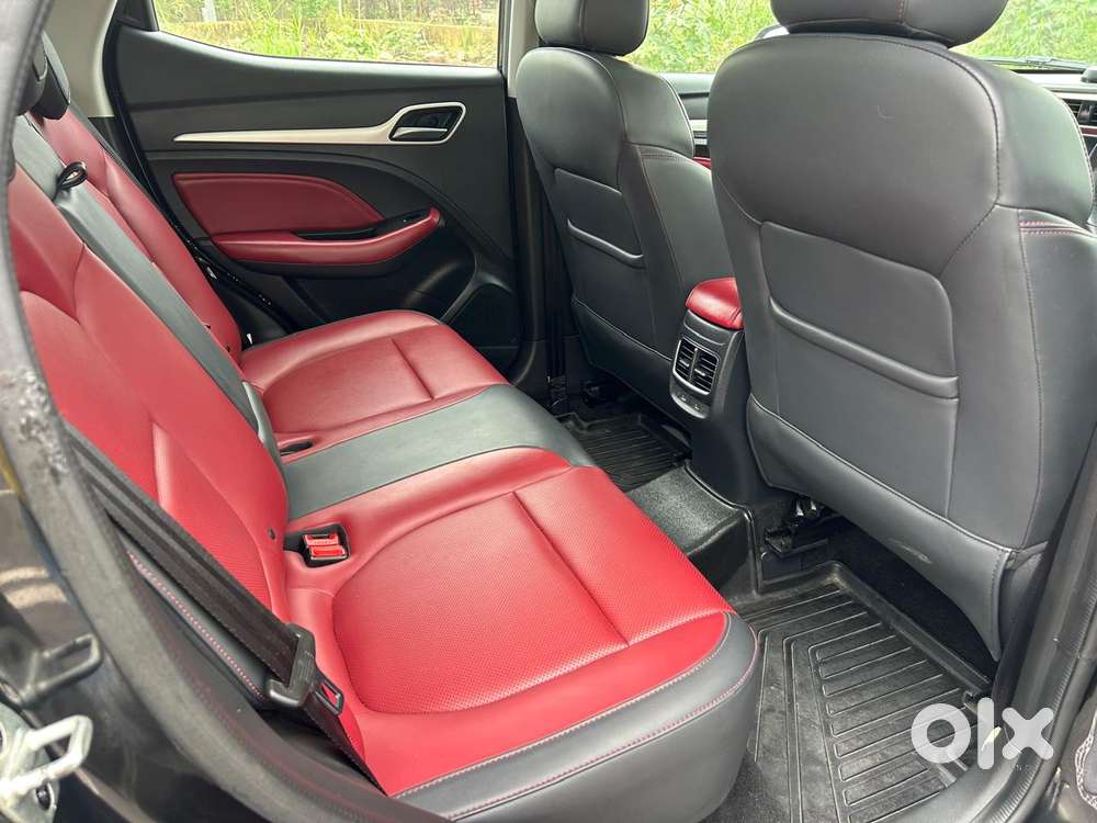 Mg Astor 1.5 Savvy Cvt S Red, 2023, Petrol