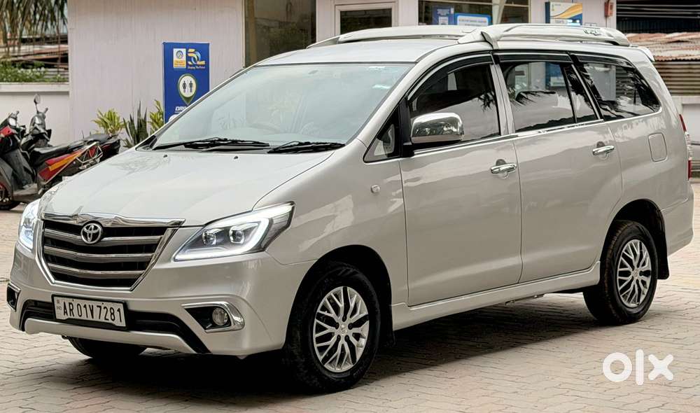 Toyota Innova 2.5 G (diesel) 8 Seater, 2014, Diesel