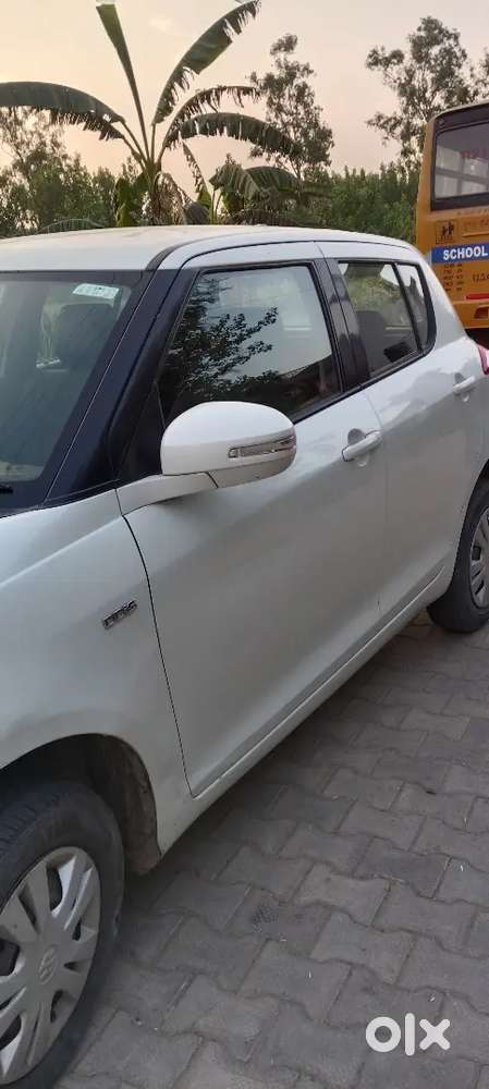 Maruti Suzuki Swift 2016 Diesel 100000 Km Driven