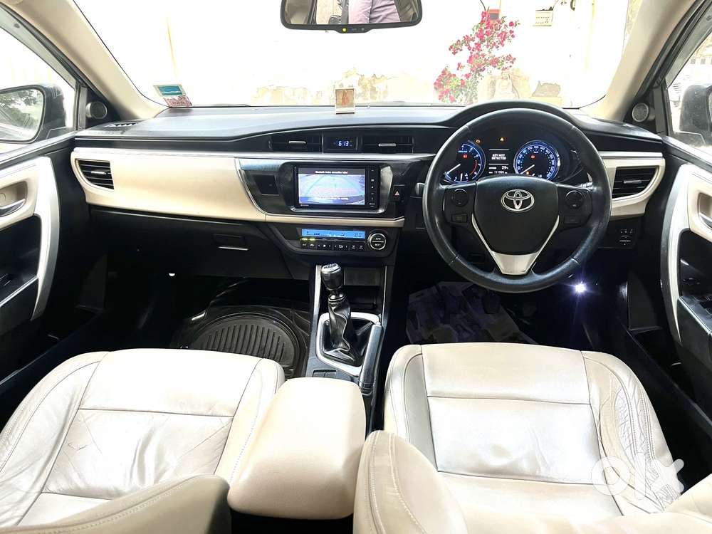 Toyota Corolla Altis Gl Mt, 2015, Petrol
