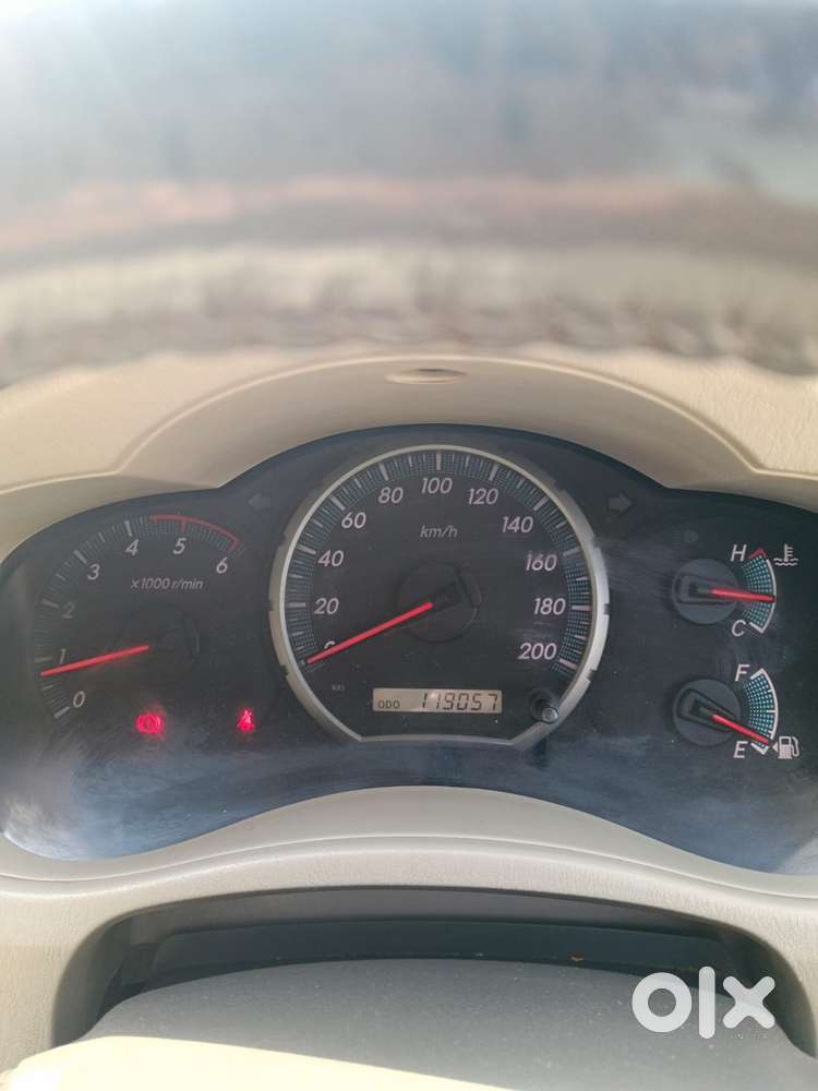 Toyota Innova Diesel 2012