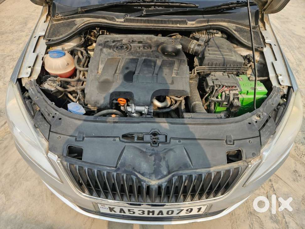 Skoda Rapid Elegance 1.6 Tdi Cr Manual, 2012, Diesel