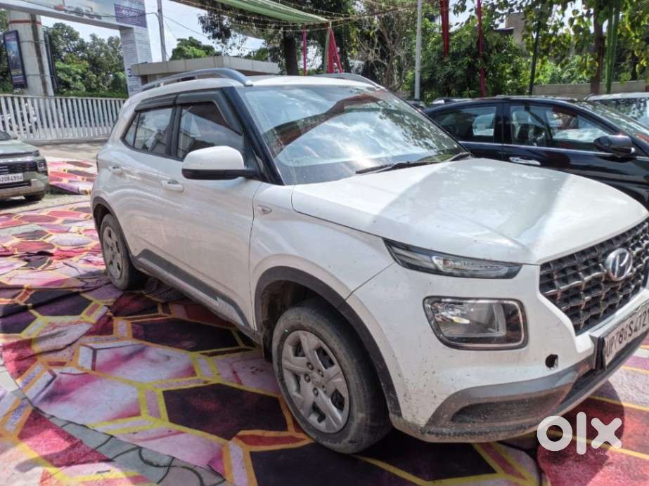 Hyundai Venue 1.2 S Plus, 2021, Petrol