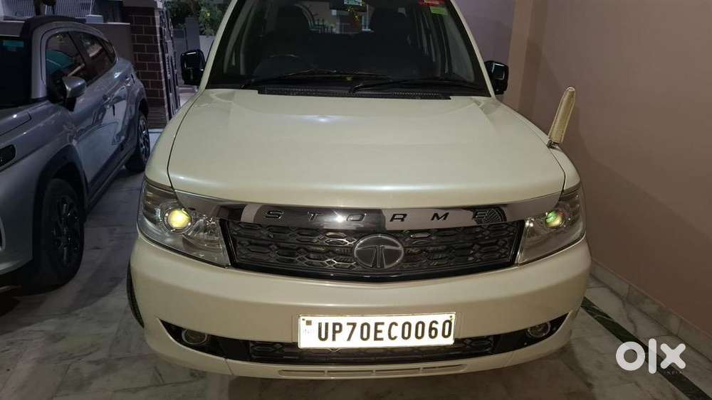 Tata Safari Storme Pearl White Colour In Very Good Condition