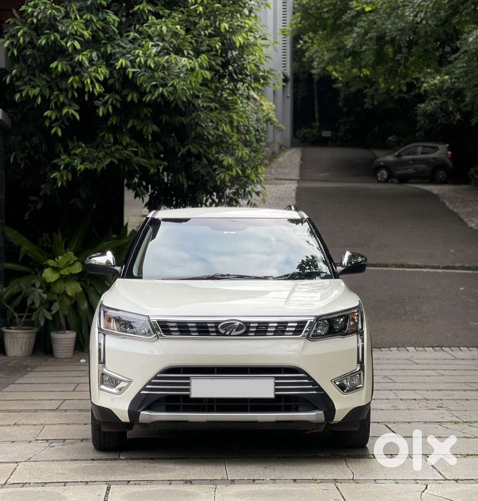 Mahindra Xuv300 W8 (o) 1.5 Diesel Amt, 2022, Diesel