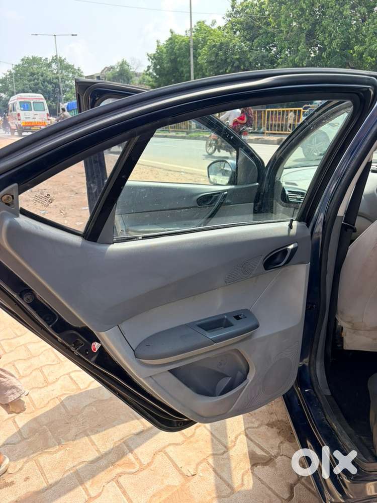Tata Tigor Petrol 2021
