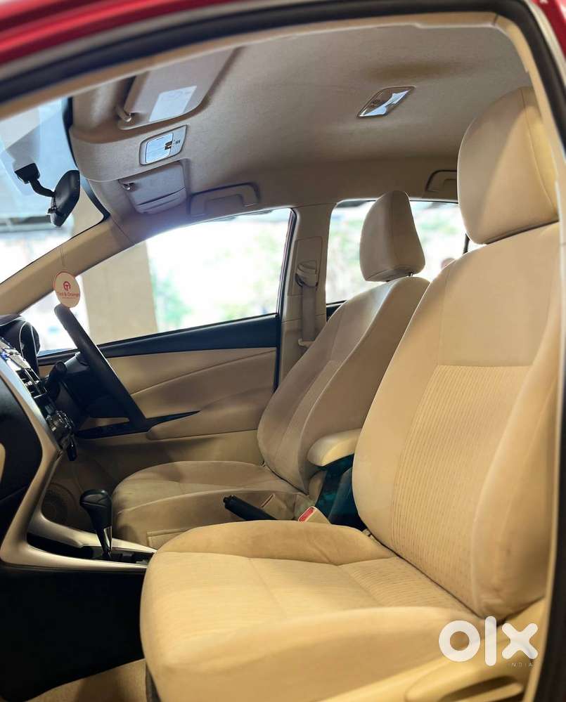 Toyota Yaris J Cvt, 2019, Petrol