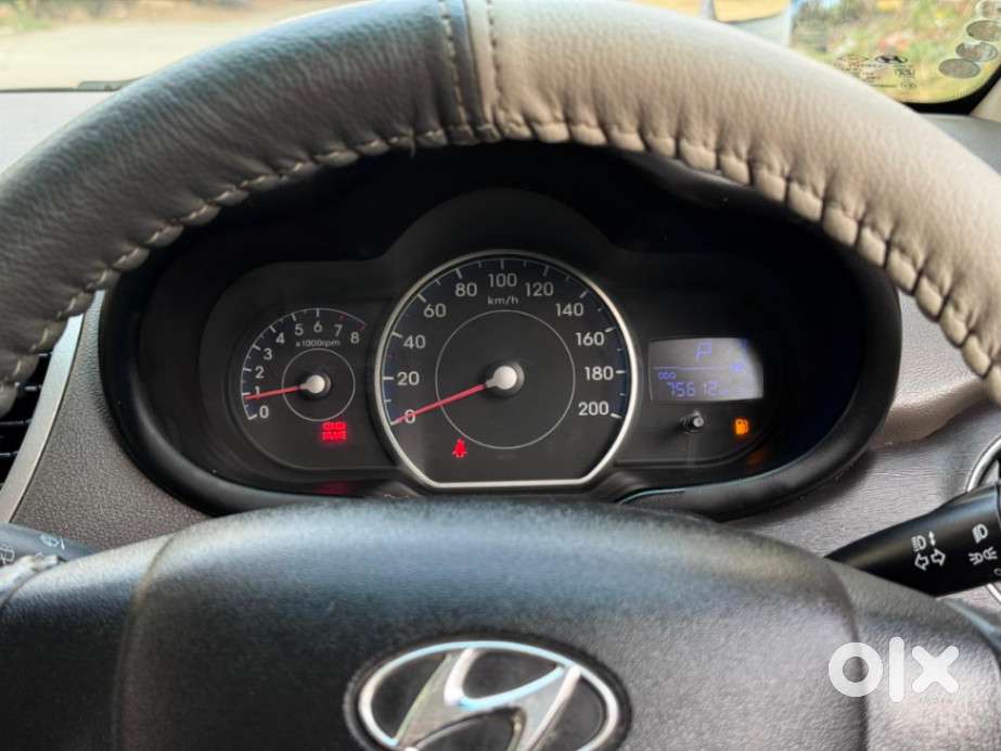 Hyundai I10 Sportz At, 2012, Petrol