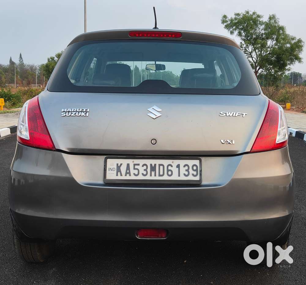 Maruti Suzuki Swift Vxi Abs Bsiv, 2016, Petrol