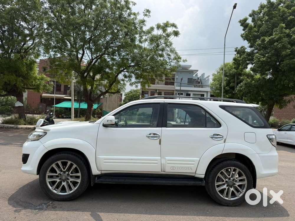 Toyota Fortuner 4x2 At, 2014, Diesel