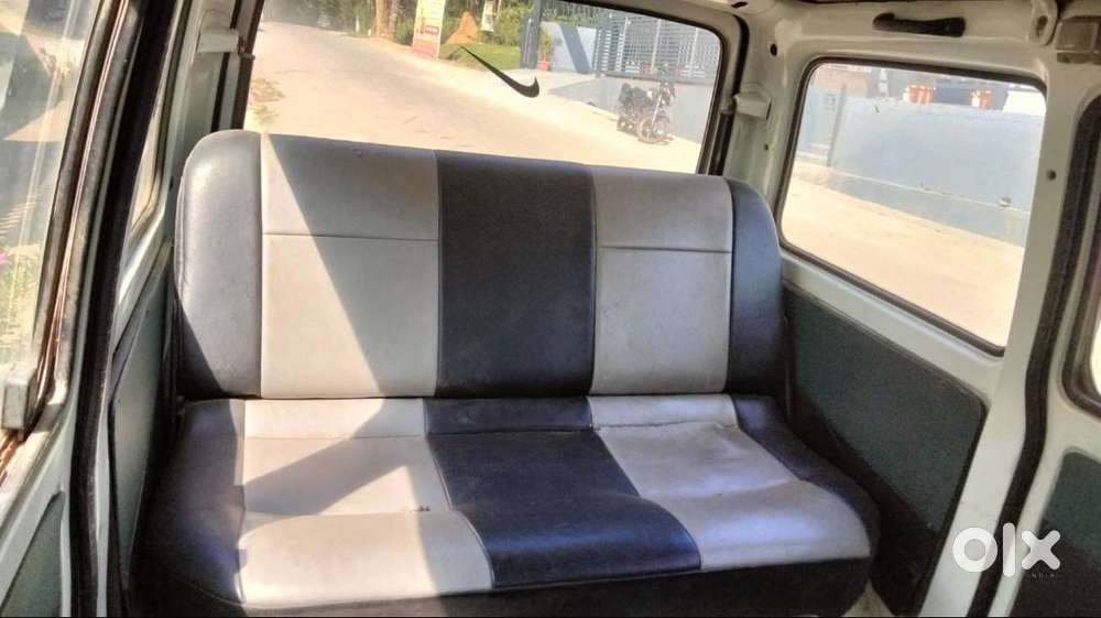 Maruti Omni 8-seater 2011