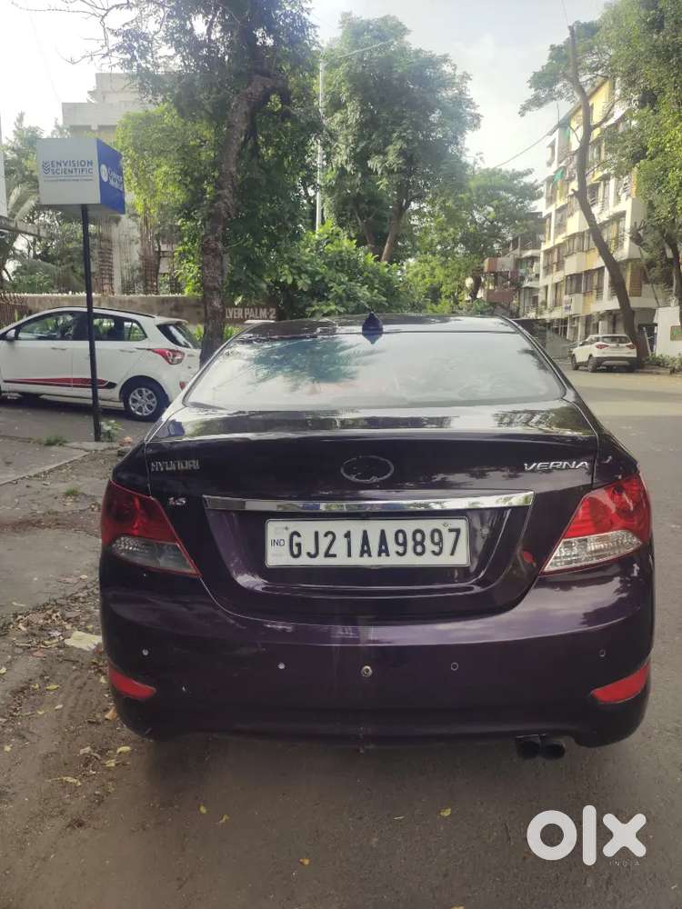 Hyundai Verna Crdi 2011