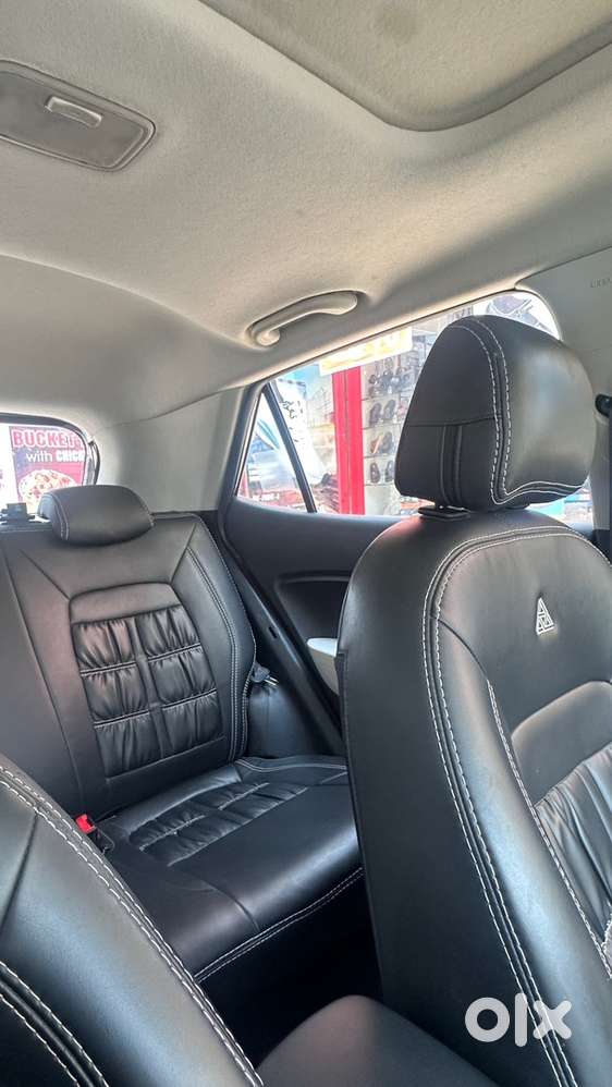 Hyundai Venue Petrol 2024