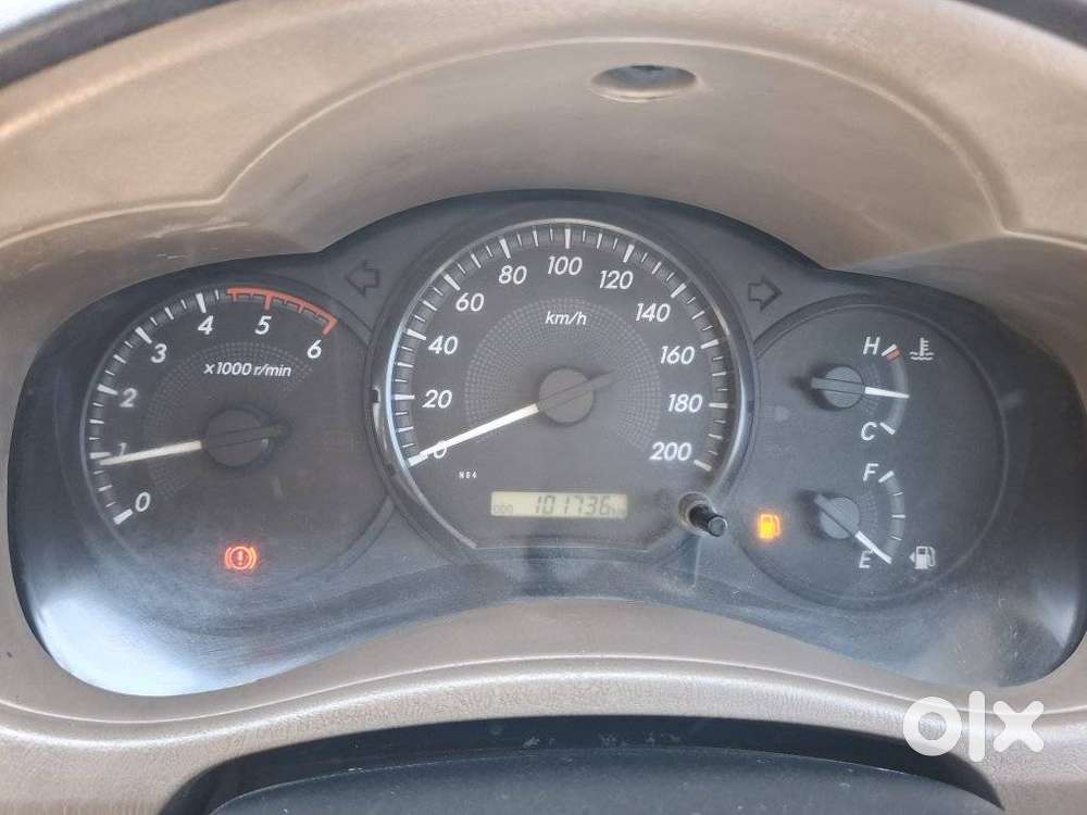 Toyota Innova 2.5 G (diesel) 8 Seater, 2015