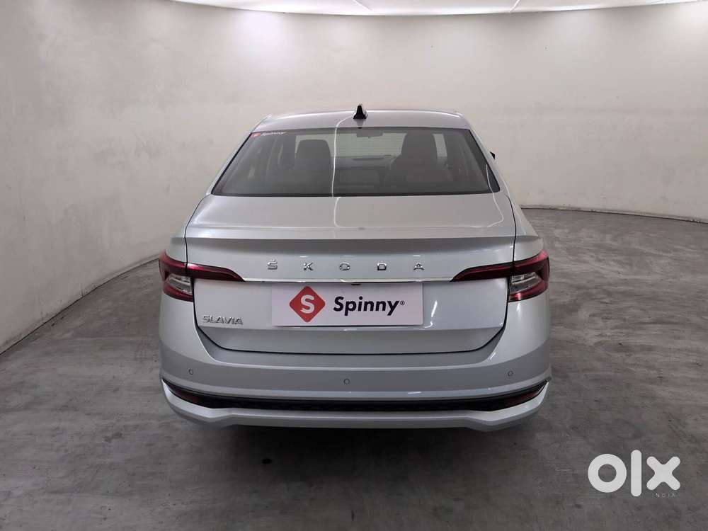 Skoda Slavia Ambition 1.0l Tsi Mt, 2023, Petrol