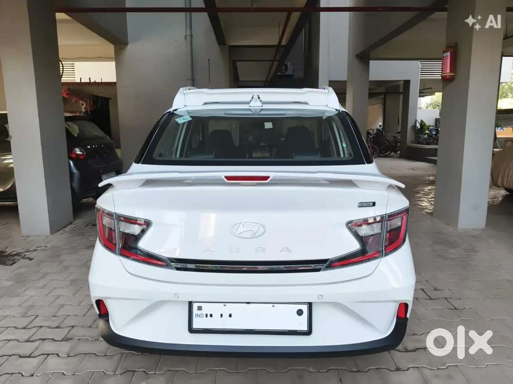 Hyundai Aura Sx 2016 Km Driven