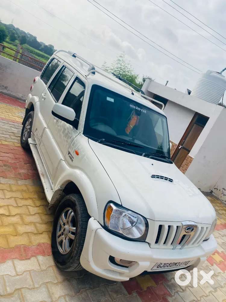 Mahindra Scorpio Vlx 2014