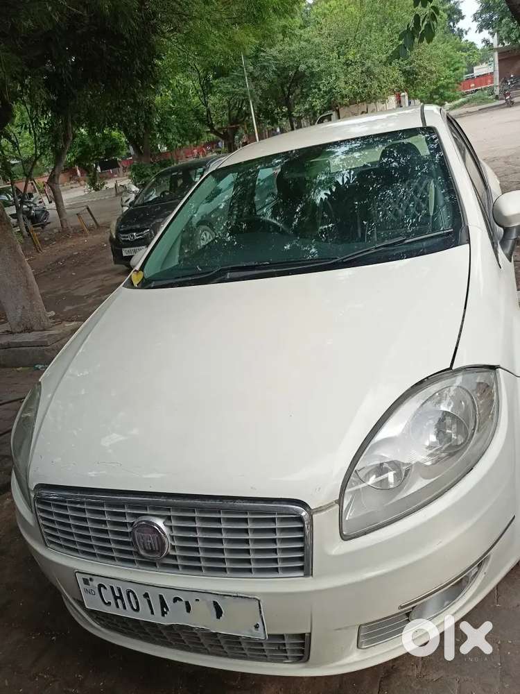 Fiat Linea Emotion 2012