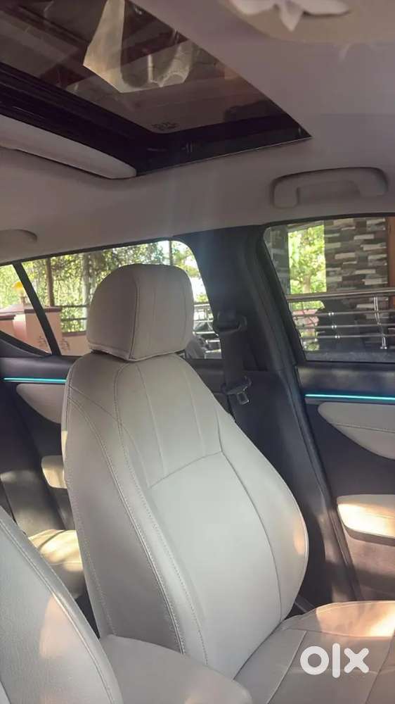 Honda Elevate 2025 Petrol 4700 Km Driven