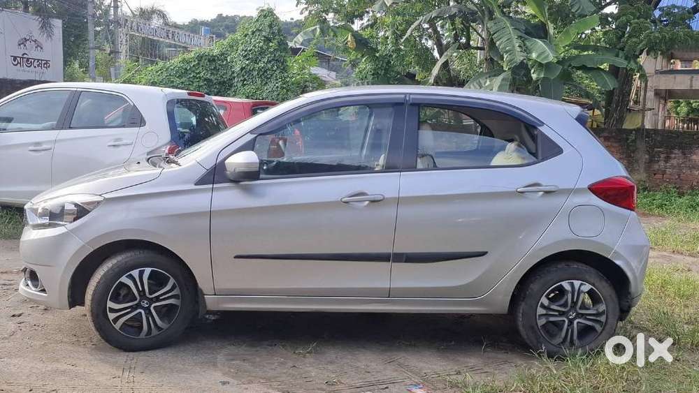 Tata Tiago 1.2 Revotron Xza, 2019, Petrol