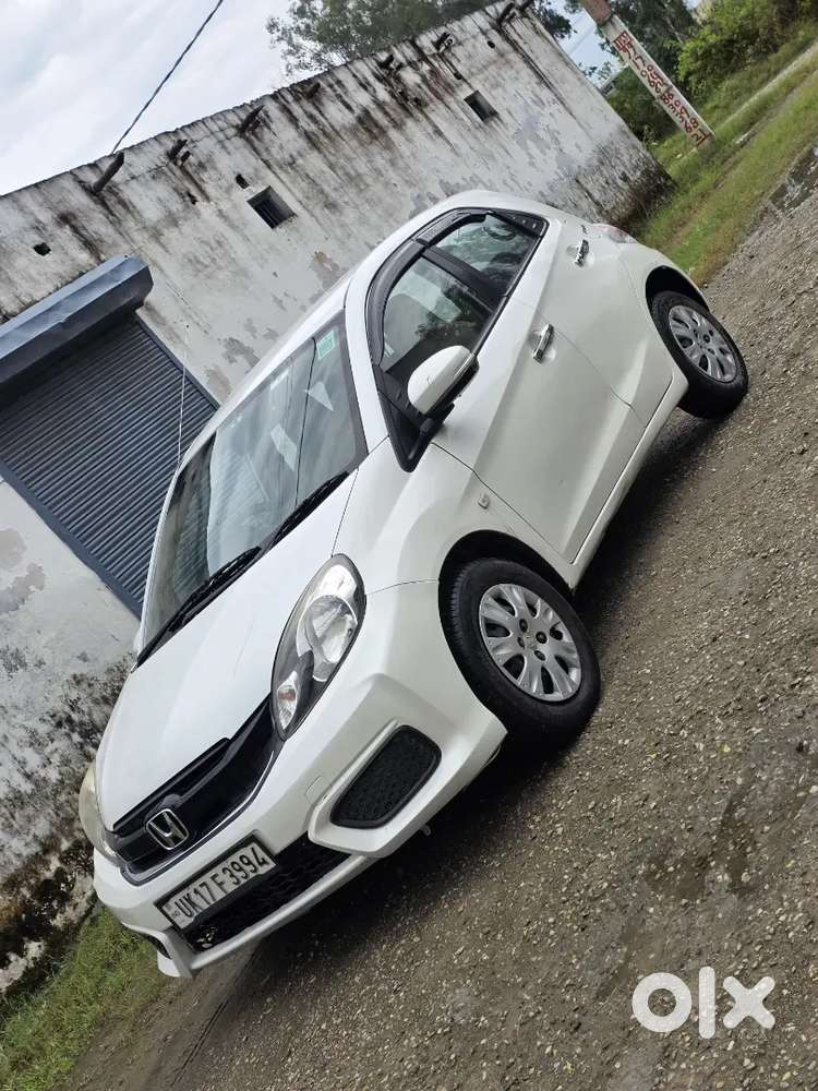 Honda Brio Smt
1st Owner 
Central Locking