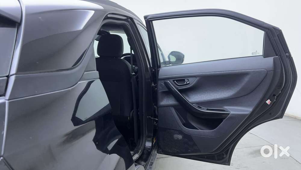 Tata Nexon 1.2 Revotron Xza Plus Luxs Red Dark Edition Amt, 2023, Pe..