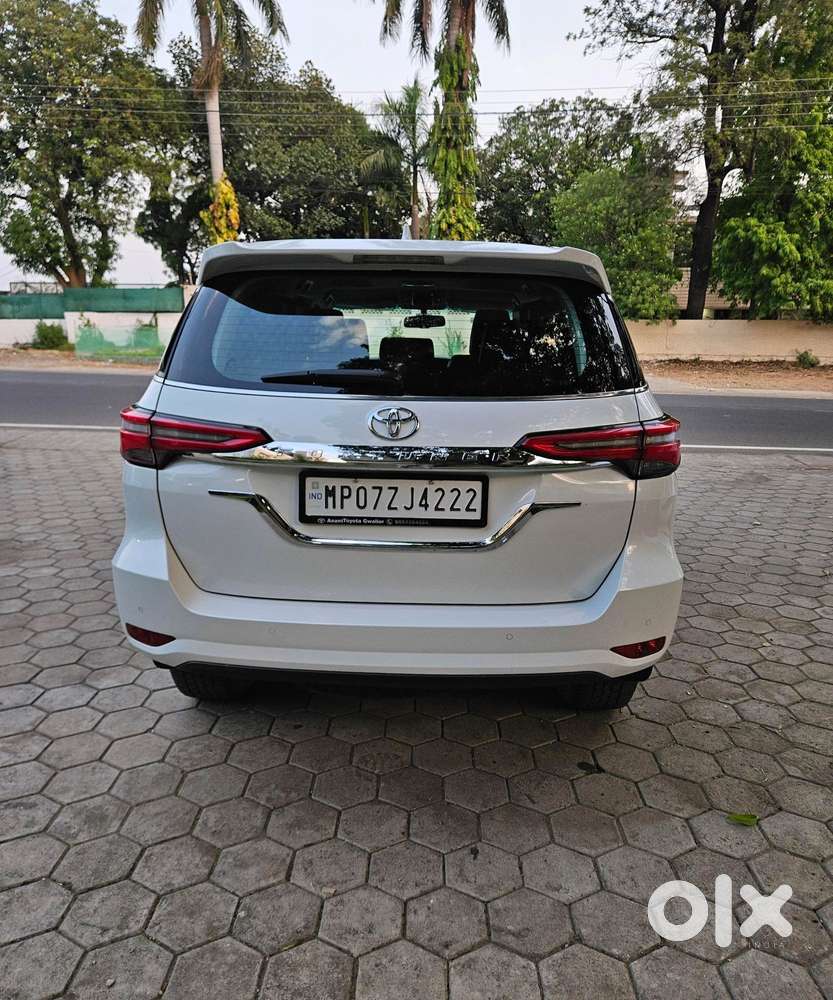 Toyota Fortuner [2021-ongoing] 2.8 2wd Diesel Mt, 2023, Diesel
