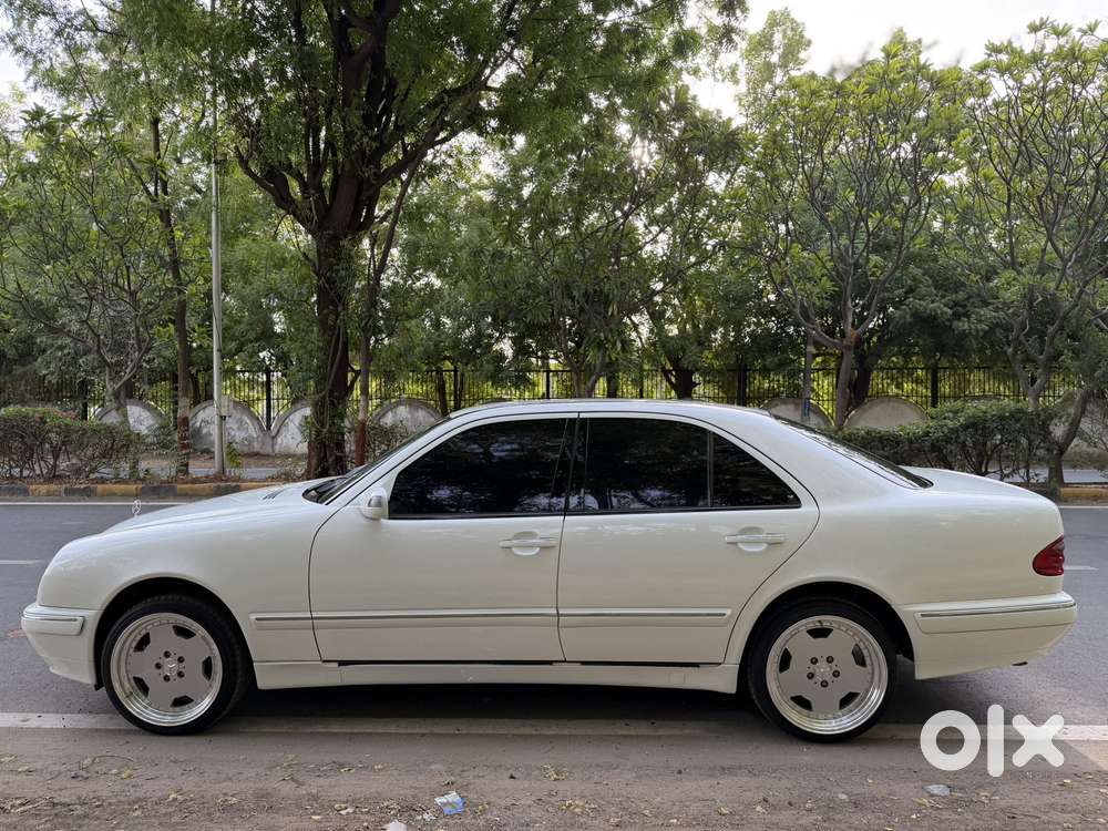Mercedes-benz E-class 240 V6 At, 2001, Petrol