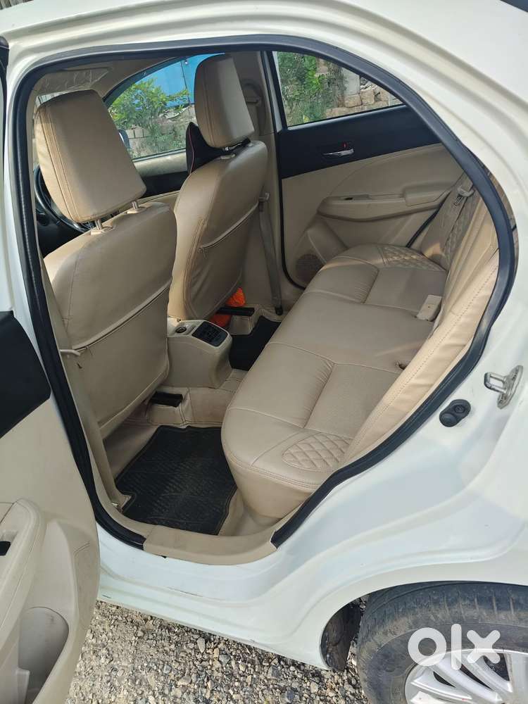 Maruti Suzuki Swift Dzire 1.3 Zxi, 2024