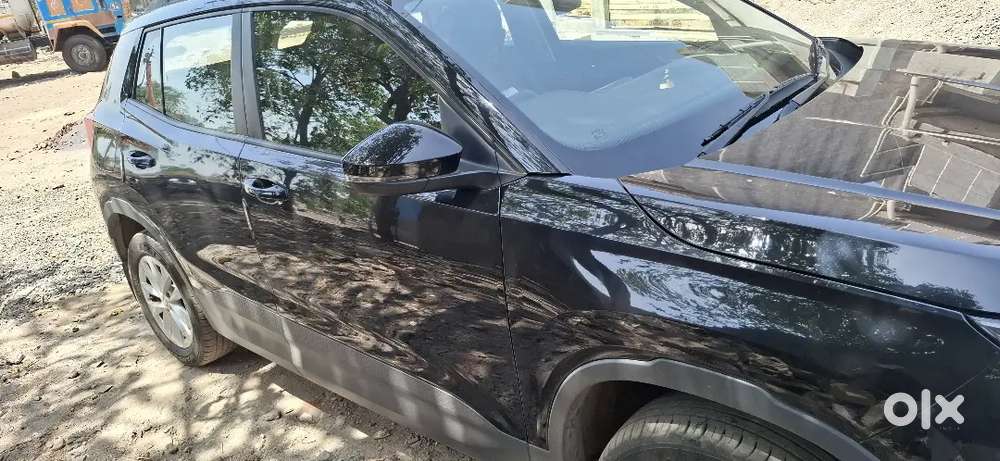 Skoda Kylaq Signature Petrol 2025