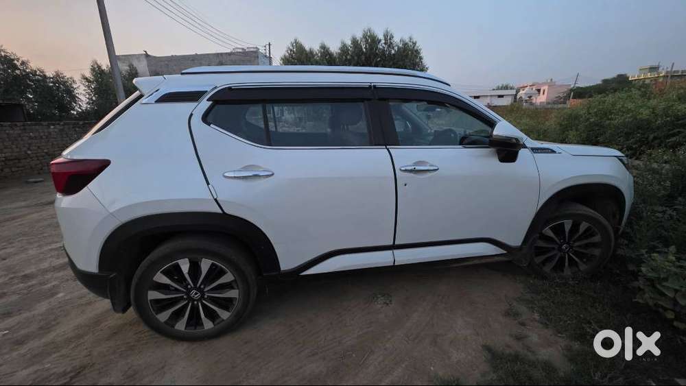 Honda Elevate 2024 Petrol Family Car