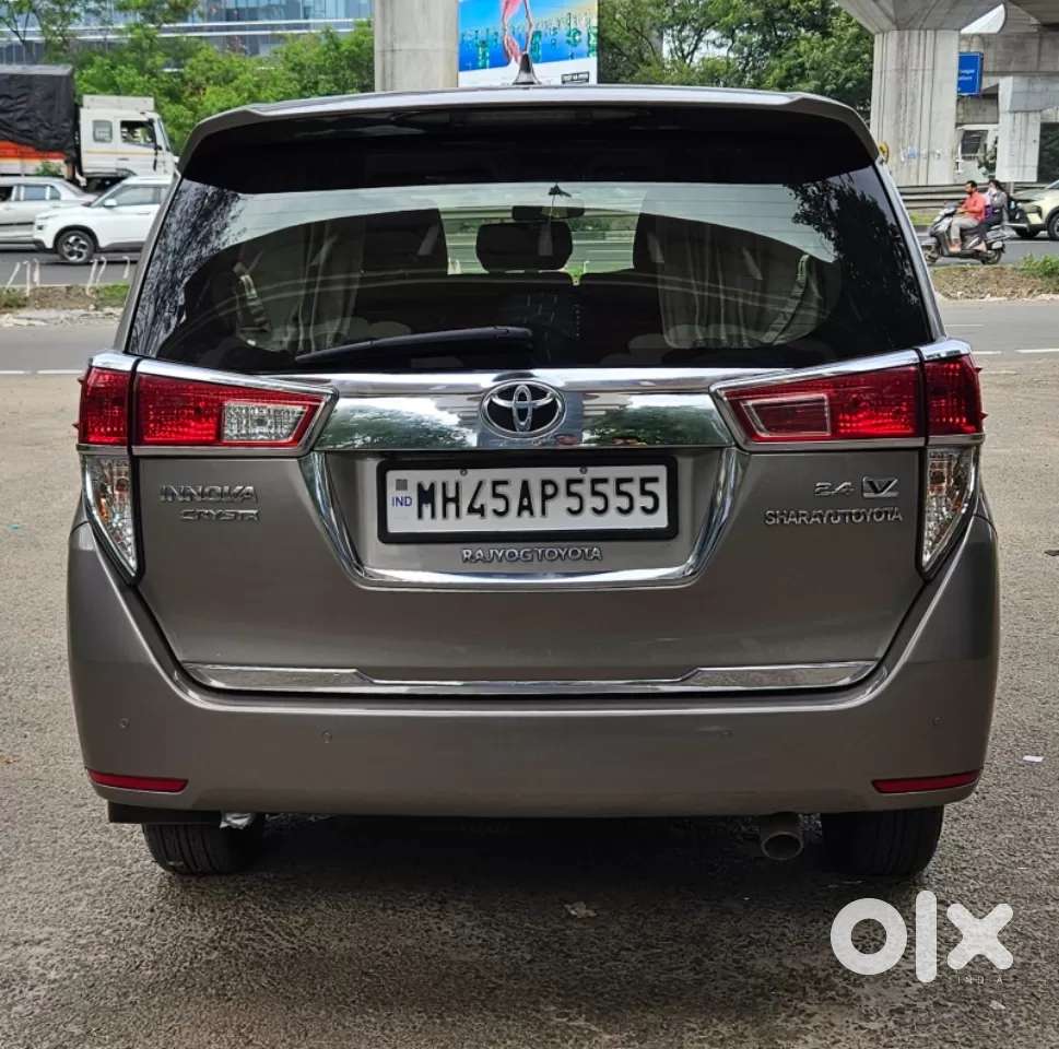 Toyota Innova Crysta [2020-ongoing] 2.4 Vx 8 Str, 2021, Diesel
