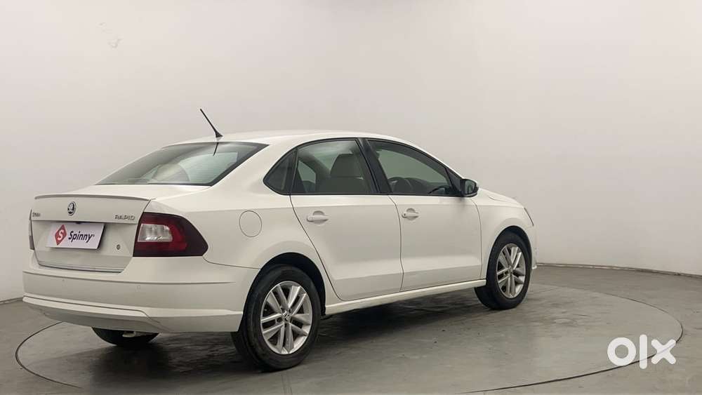 Skoda Rapid 1.0 Style At, 2020, Petrol
