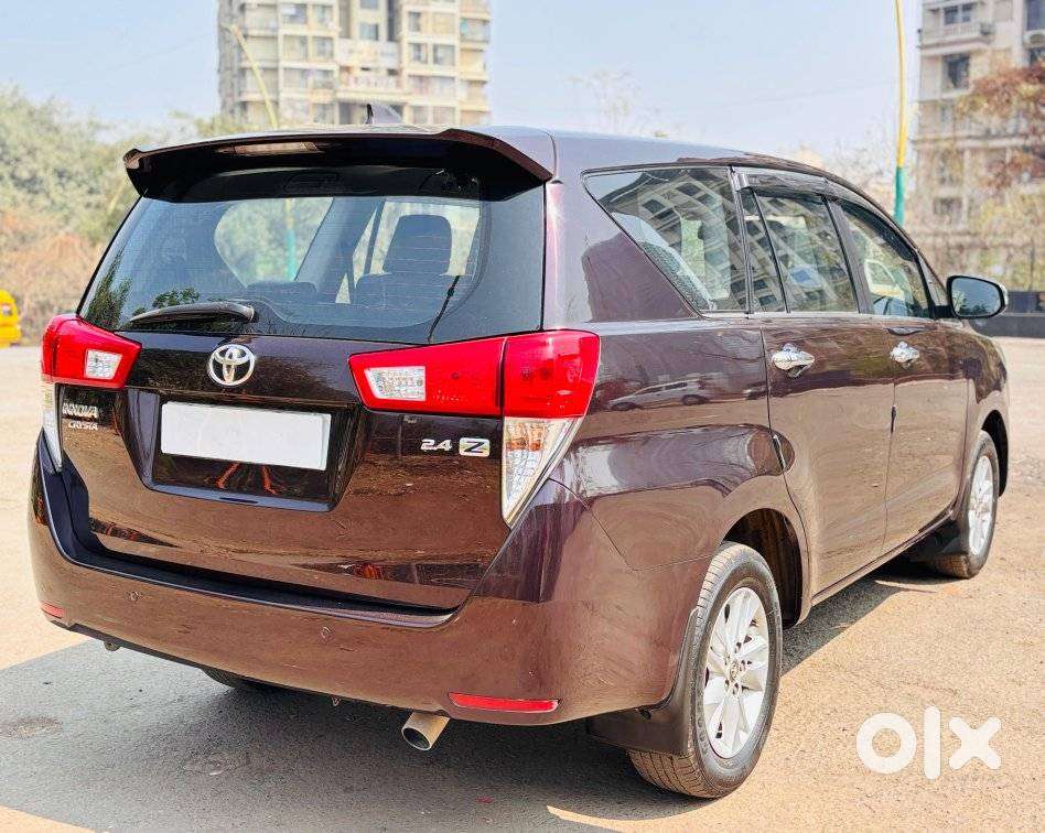 Toyota Innova Crysta