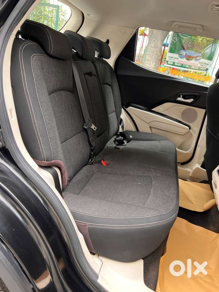 Mahindra Xuv 3xo Ax5l 1.2 Petrol At, 2024, Petrol