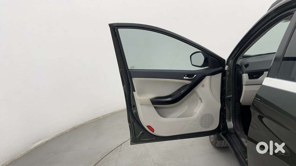 Tata Nexon 1.2 Revotron Xz Plus, 2021, Petrol