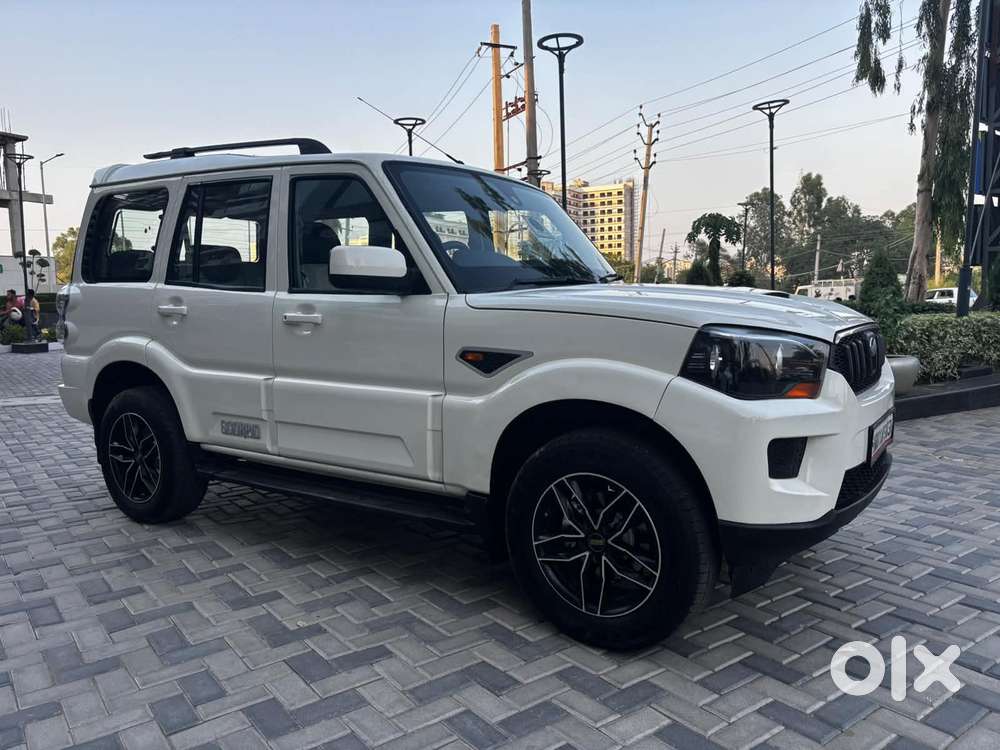 Mahindra Scorpio S6 Plus, 2016, Diesel