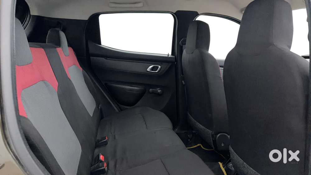 Renault Kwid 1.0 Rxt Amt Opt, 2018, Petrol