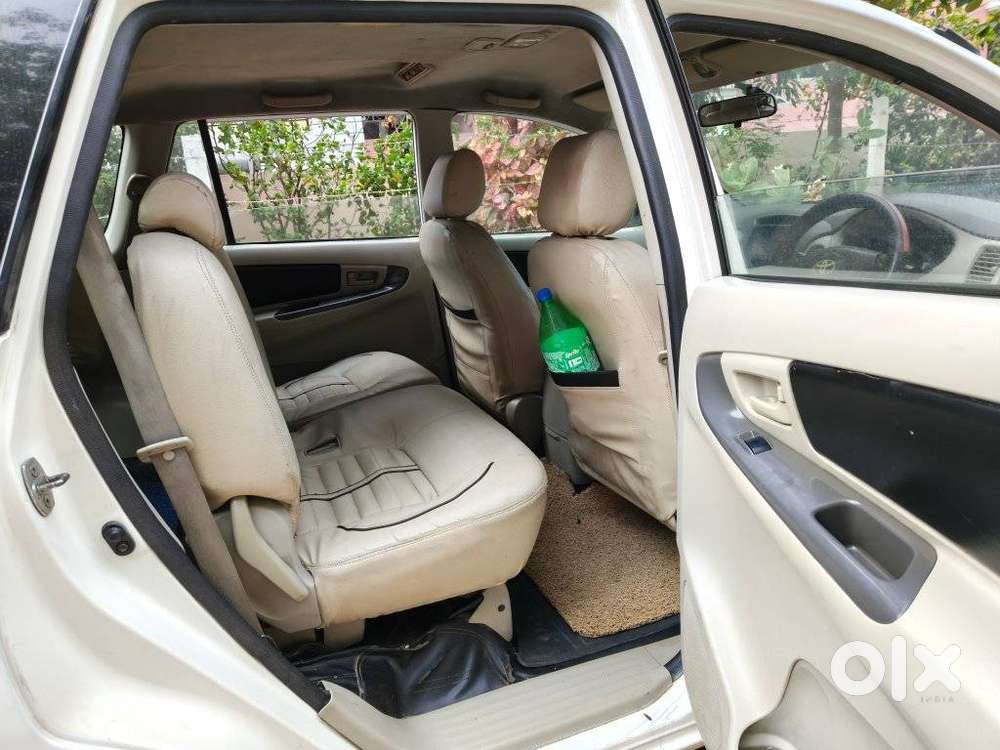 Toyota Innova 2.5 Z Diesel 7 Seater, 2010, Diesel