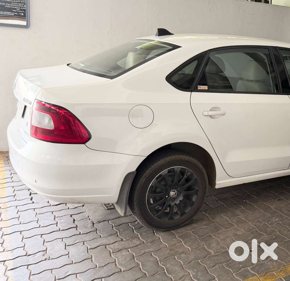 Skoda Rapid Diesel 2015 Limited Edition