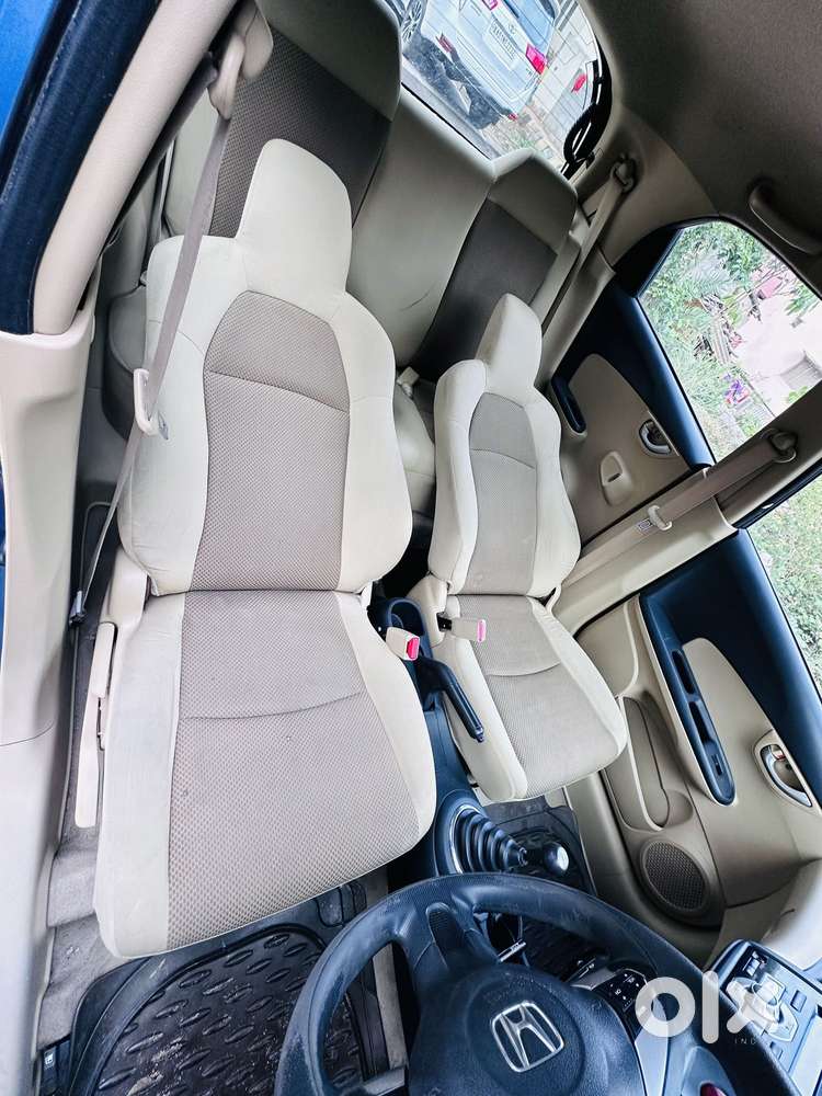 Honda Brio Vx Mt, 2015, Petrol
