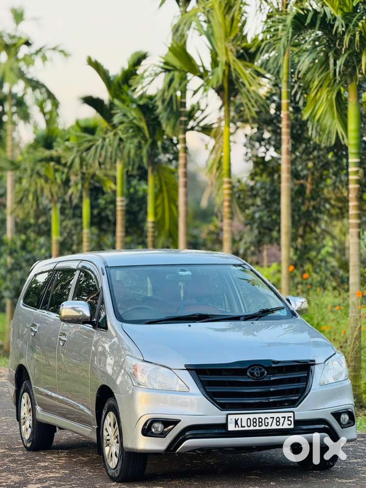 Toyota Innova 2015 Diesel 127000 Km Driven
