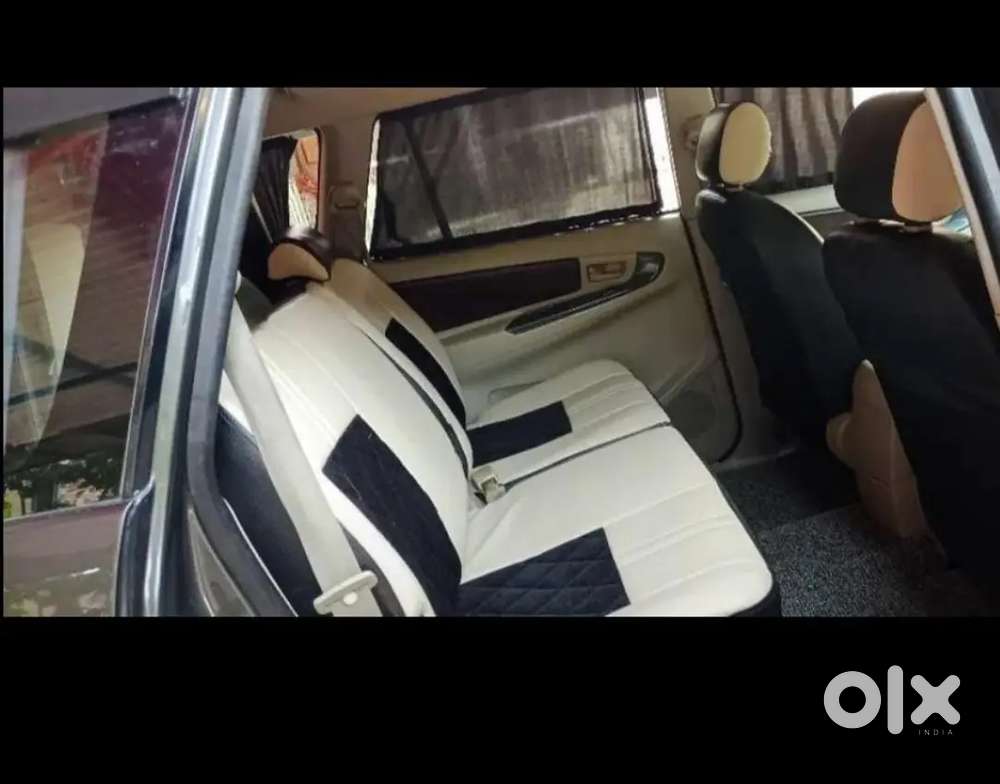 Toyota Innova Hycross 2009