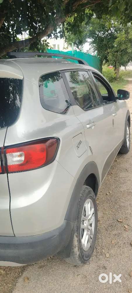 Renault Triber Rxt For Sale Loan Continue