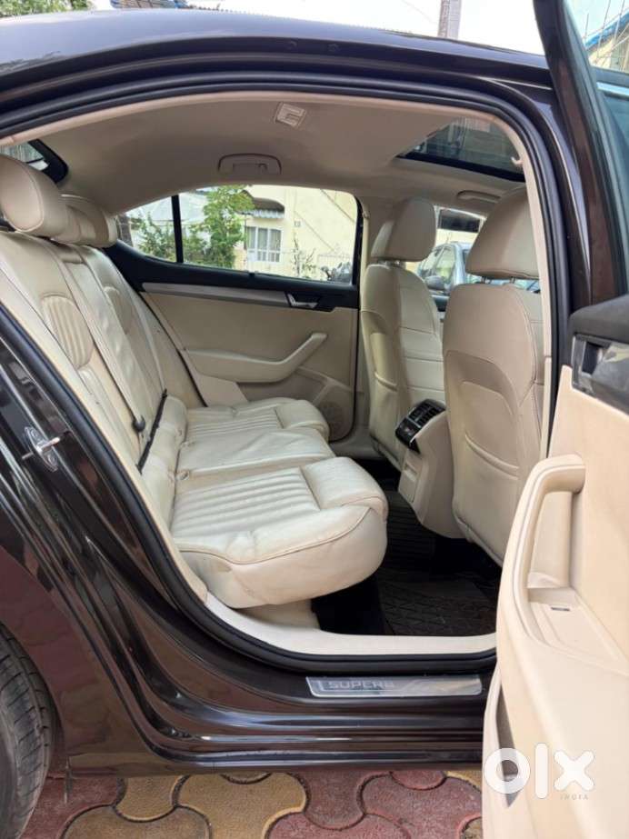 Skoda Superb Style 1.8, 2016, Petrol