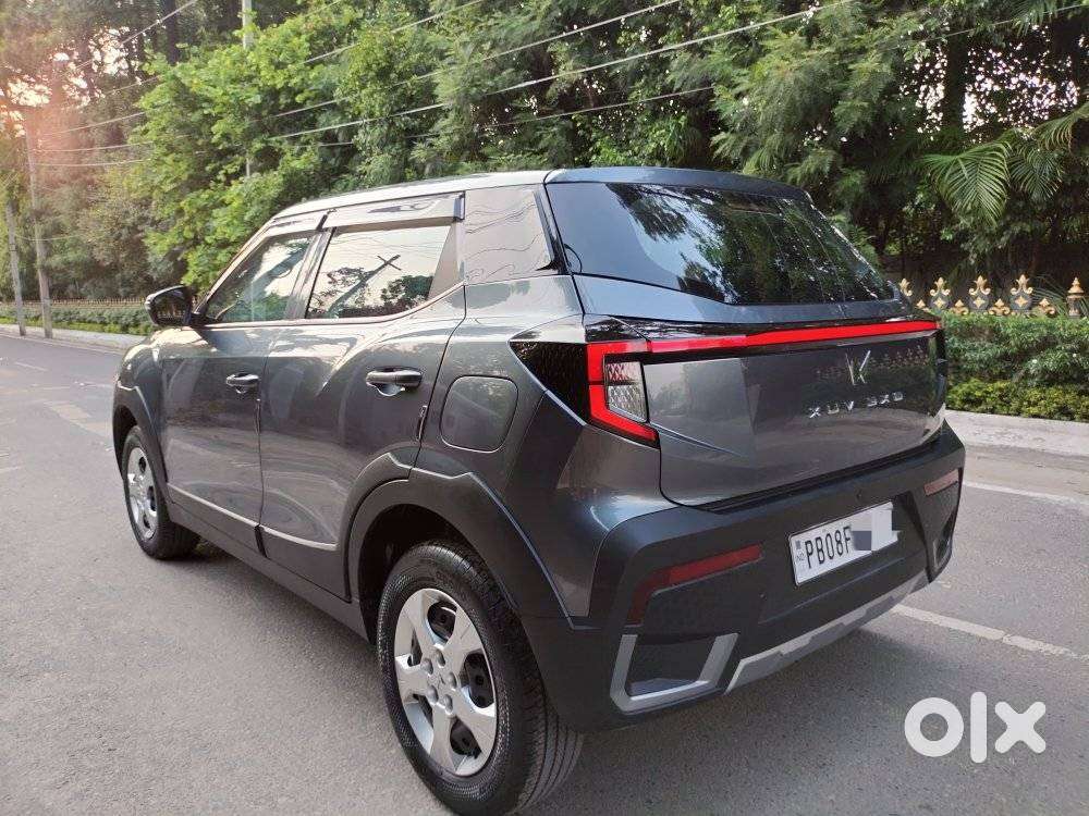 Mahindra Xuv 3xo Mx3, 2025, Petrol