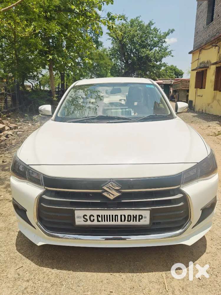 Maruti Suzuki Dzire 2025 Petrol 13452 Km Driven