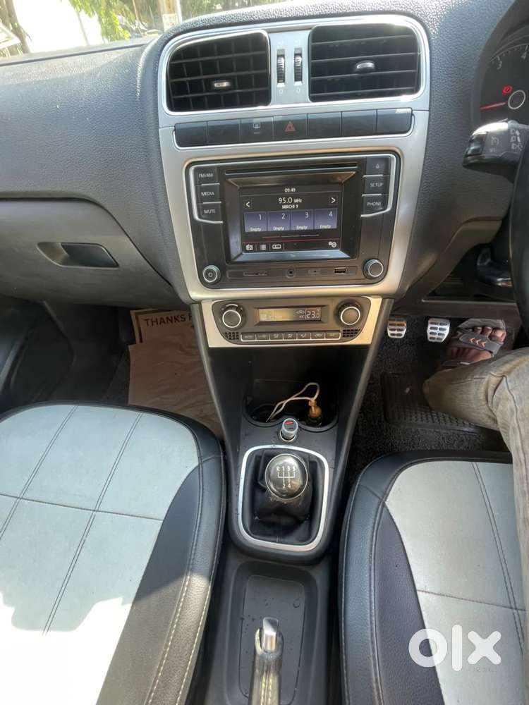 Volkswagen Polo Petrol Highline 1.2l, 2017, Petrol